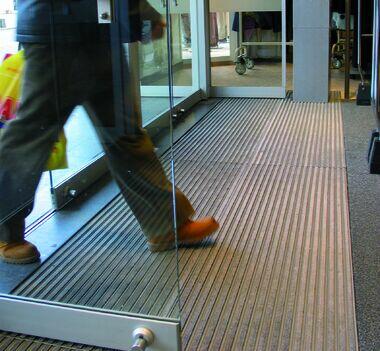 Sztywna wycieraczka aluminiowa mata techniczna Romat Reverse