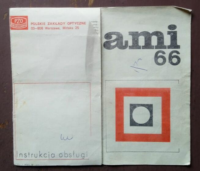 Analogowy aparat fotograficzny z lat PRL dla kolekcjonera