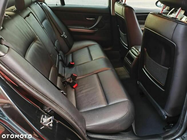 BMW Seria 3 325i Touring