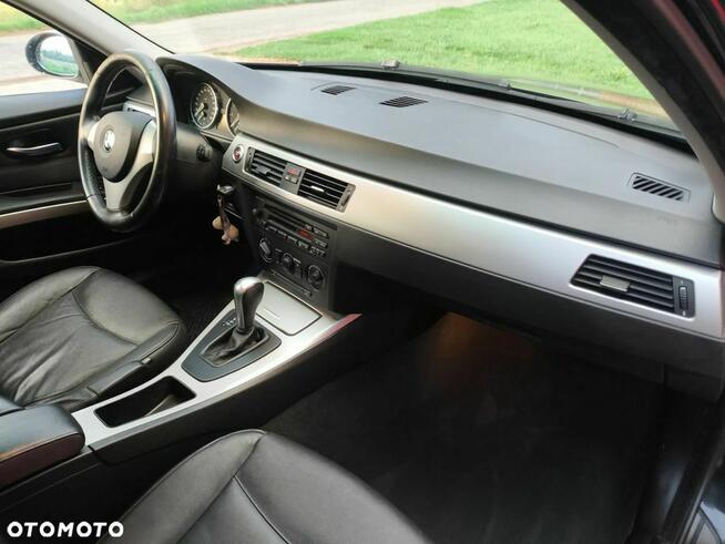 BMW Seria 3 325i Touring