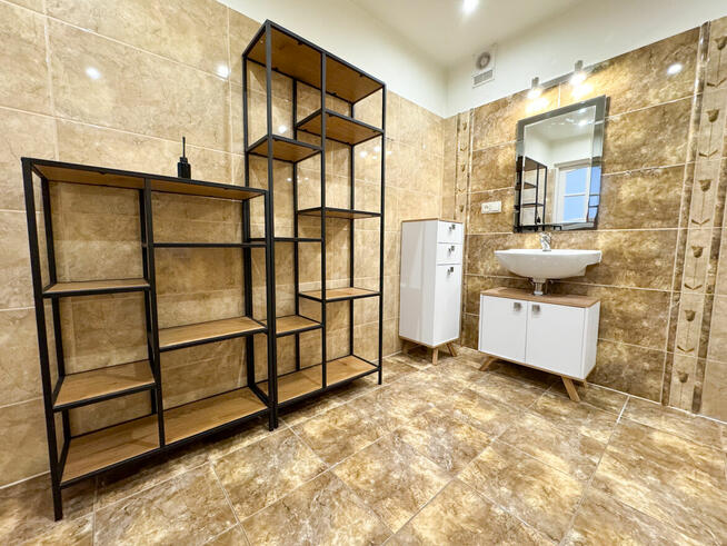 Dom z pięknym ogrodem w dzielnicy Stradom