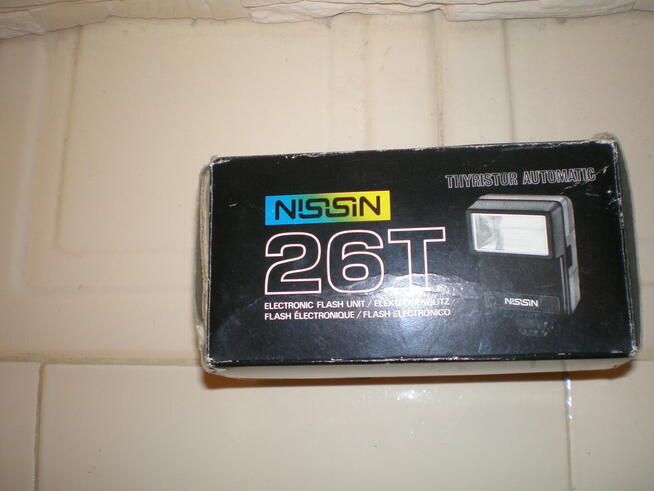 Sprzedam lampę błyskową Nisisin 26 T używaną.