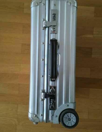 Rimowa Classic Cabin S