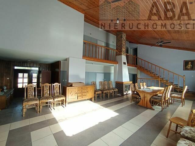 Lokal gastronomiczno-hotelowy - Giewartów