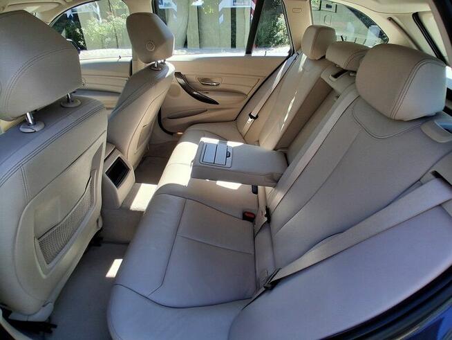 BMW 320d 184KM Modern X-Drive Jasne Skóry Navi El klapa Zare