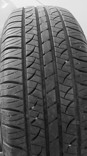 Sprzedam komplet używanych opon w bardzo dobrym stanie