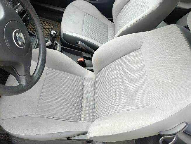 Sprzedam samochód osobowy