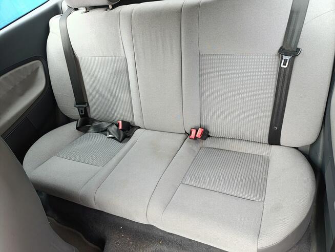 Sprzedam samochód osobowy