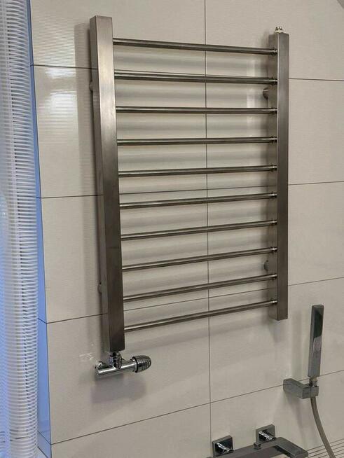 Grzejniki łazienkowe ze stali nierdzewnej