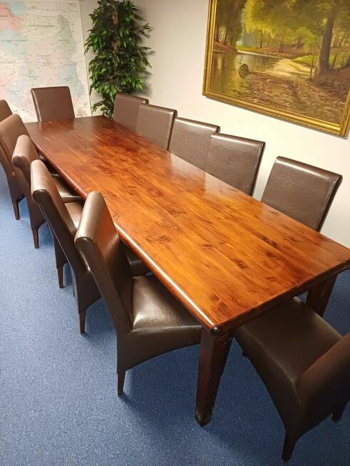 STÓŁ KONFERENCYJNY PLUS 8 KRZESEŁ