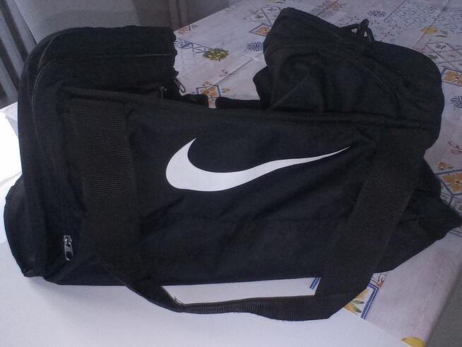 Sprzedam oryginalna torbe Nike