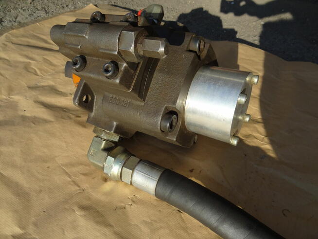 Pompa hydrauliczna REXROTH 1Pv2V4-33/32 łopatkowa