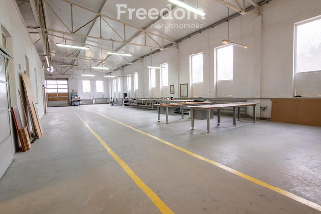 Hala produkcyjno-przemysłowa z zapleczem socjalnym