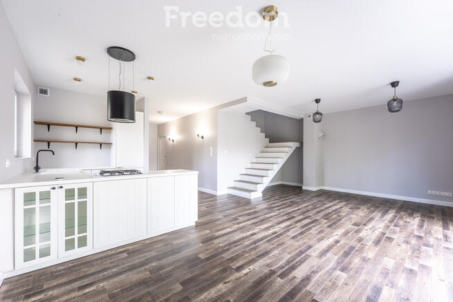 Nowoczesny bliźniak z ogrodem i garażem Baszkówka