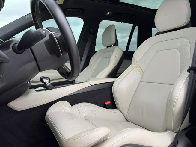 Volvo XC 90 drugi Właściciel / Aktywny Tempomat / Nawigacja / Head-Up / FV Marża