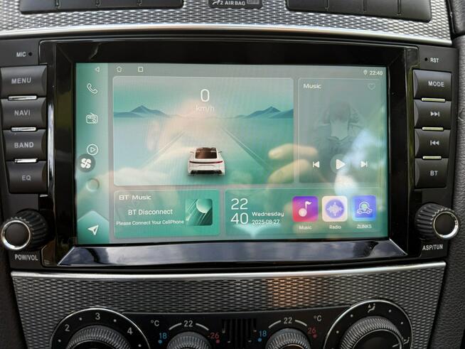 Mercedes CLK 200 czarna na czarnych felgach