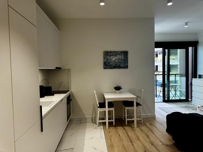 Komfortowe 2 pokoje Towarowa Towers przy Skyliner&HUB