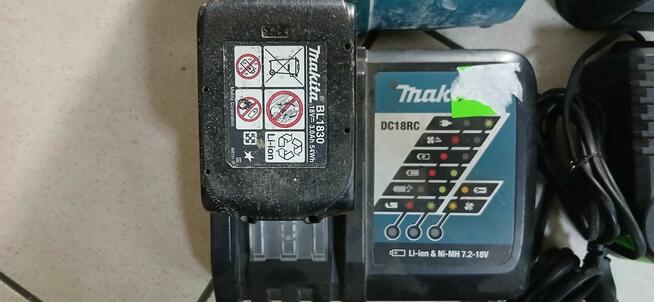 Ładowarki Bosch i Makita