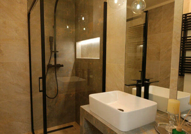 3 pokoje z balkonem po remoncie, blisko metra - Bielany