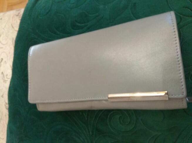 Średni portfel damski skórzany w kolorze GRAY