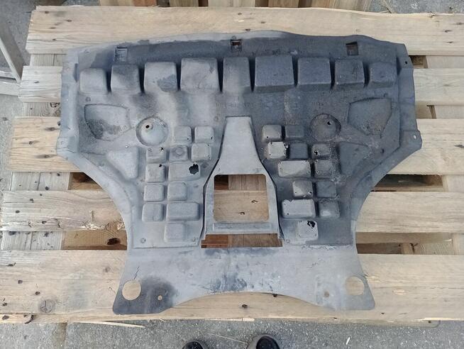 Bmw x3 E83 dolna osłona silnika