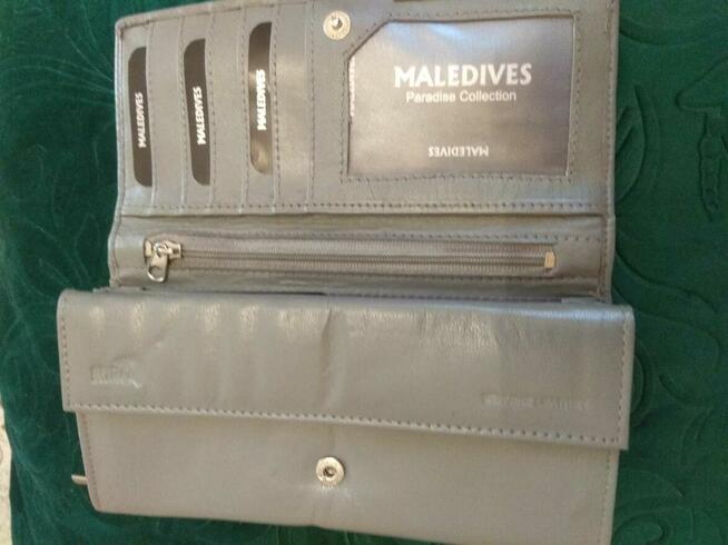 Średni portfel damski skórzany w kolorze GRAY