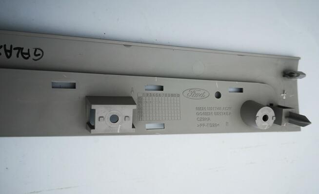 Listwa prawa wykończenie boku dachu Galaxy S-max 6M21U51748