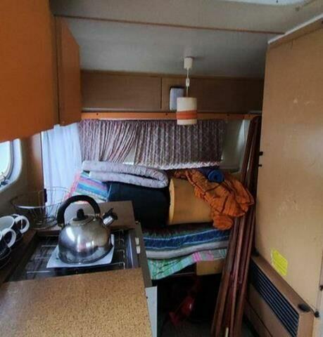 Przyczepa kempingowa Wilk Sport jednoosiowa stacjonarna