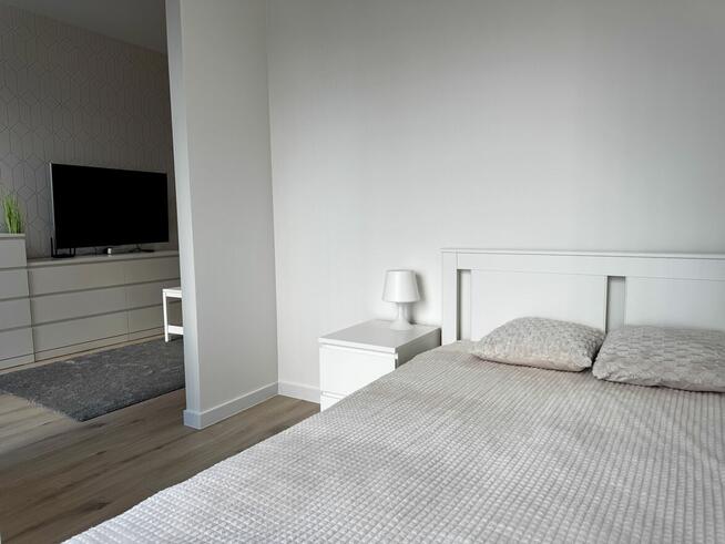 Komfortowe 2 pokoje Towarowa Towers przy Skyliner&HUB