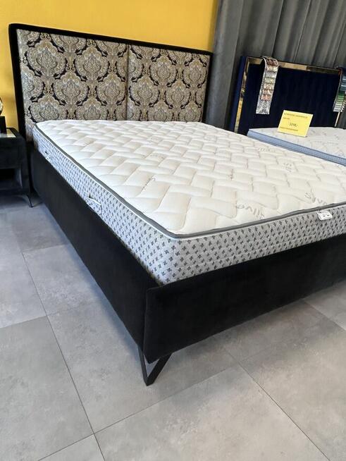 Łóżko z pojemnikiem 160x200cm +stolik nocny