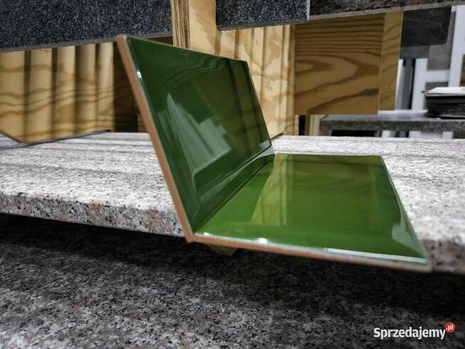 Płytki BISELADO BX VERDE BOTELLA BRILLO 20x10 ZIELEŃ BUTELKOWA