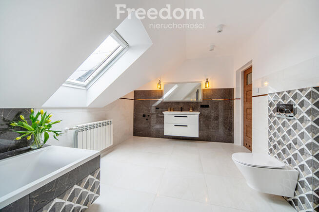 30 min od Centrum Warszawy – dom z dużą działką