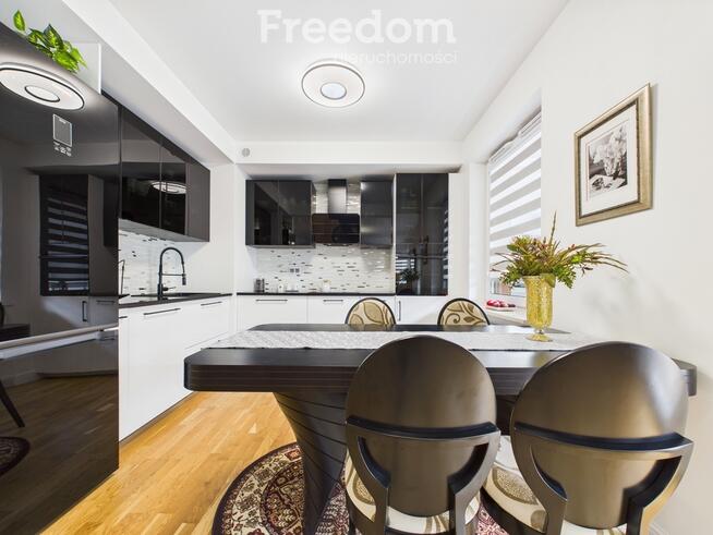 Trójstronne 4 pokoje. 2 balkony. Garaż. STANDARD +