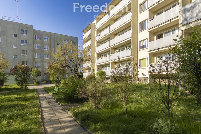 Słoneczne, dwupokojowe - obok szkoły