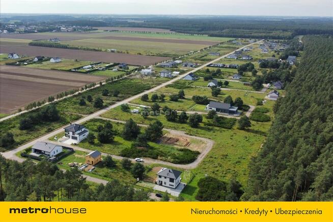 Uzbrojona działka pod lasem pod Kołobrzegiem