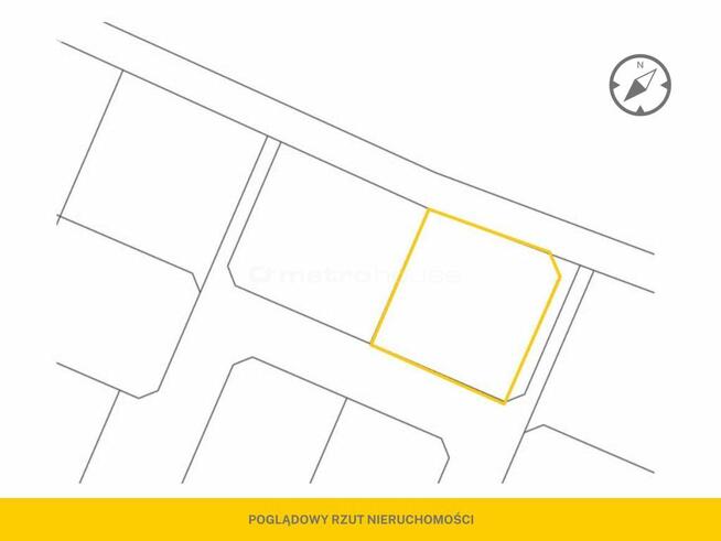 Uzbrojona działka pod lasem pod Kołobrzegiem