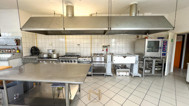 RESTAURACJA DZIAŁA I POSIADA ZAPLANOWANE IMPREZY !