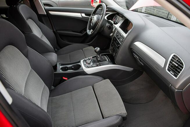 Audi A4 S-Line 1.8T 160KM Manual ! Navi Bi-Xenon Led ! Serwisowana !