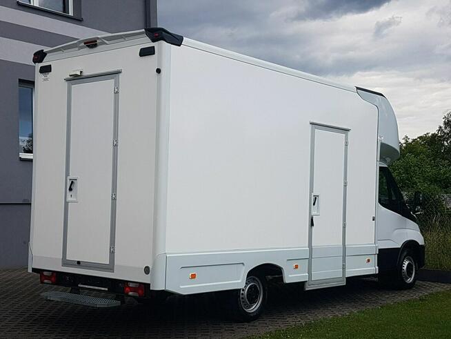 Iveco Daily KONTENER NISKOPODŁOGOWY 4,43x2,23x2,42 SKLEP BAR FOODTRUCK KAMPER AC