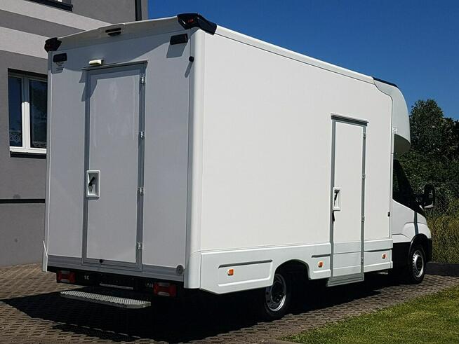 Iveco Daily KONTENER NISKOPODŁOGOWY 4,43x2,23x2,42 SKLEP BAR FOODTRUCK KAMPER AC