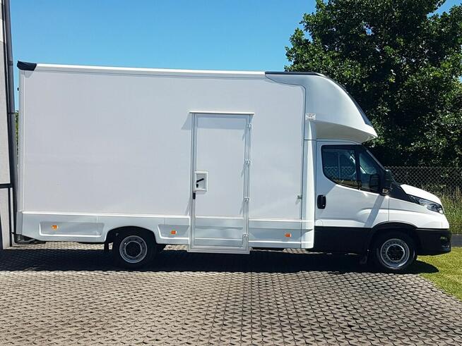 Iveco Daily KONTENER NISKOPODŁOGOWY 4,43x2,23x2,42 SKLEP BAR FOODTRUCK KAMPER AC