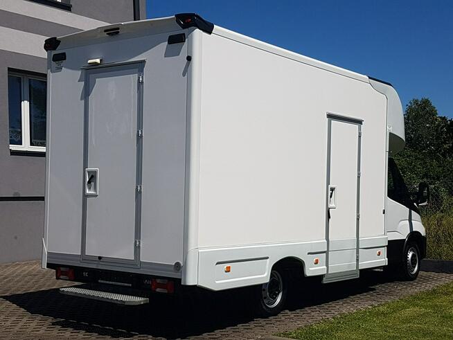 Iveco Daily KONTENER NISKOPODŁOGOWY 4,43x2,23x2,42 SKLEP BAR FOODTRUCK KAMPER AC