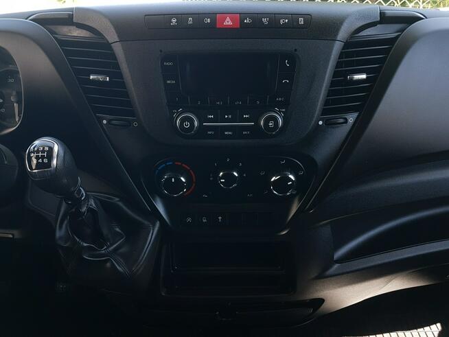 Iveco Daily KONTENER NISKOPODŁOGOWY 4,43x2,23x2,42 SKLEP BAR FOODTRUCK KAMPER AC