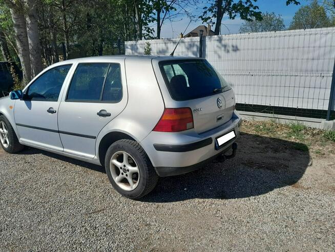 Volkswagen Golf 1.6 LPG z hakiem Tanie Auta Podlasie Fasty SCS Knyszyńska 49