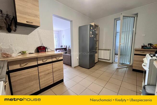 Na sprzedaż dom mieszkalny, dom rekreacyjny i staw