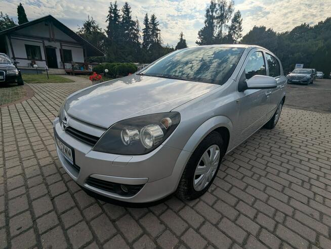 Opel Astra 1.4 benzyna moc 90 KM/bezwypadkowy/zarejestrowany