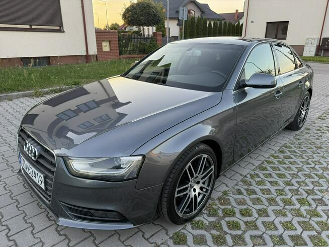 Audi A4 2.0TDI Manual Sedan Climatronic Kubełki Alcantara Alu18 Led Xenon