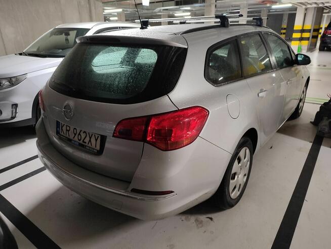 Sprzedam Opel Astra J Kombii 2014 LPG