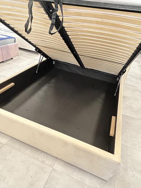 Łóżko tapicerowane 160x200 z pojemnikiem