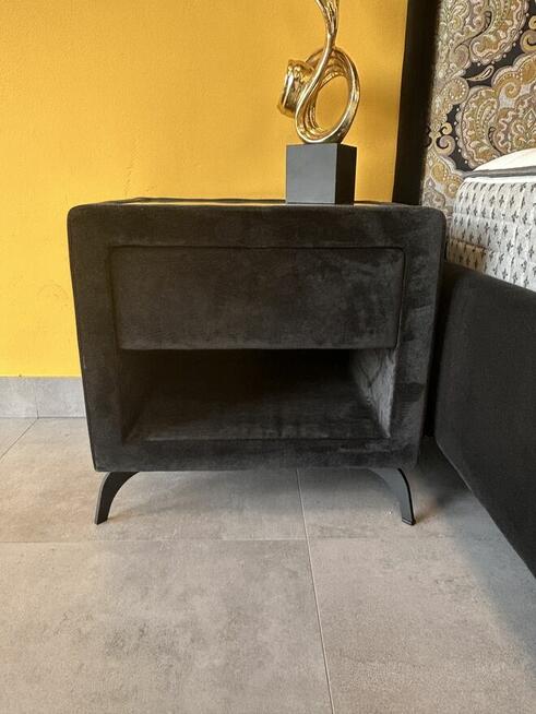 Łóżko z pojemnikiem 160x200cm +stolik nocny